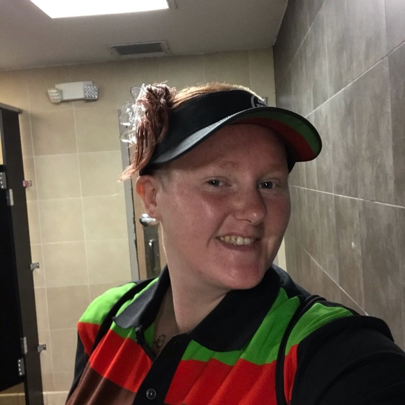 Meet your Posher, Jenna - Picture 1 of 1